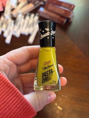 Sally Hansen x Reese's Insta-Dri Nail Color - Yellow
